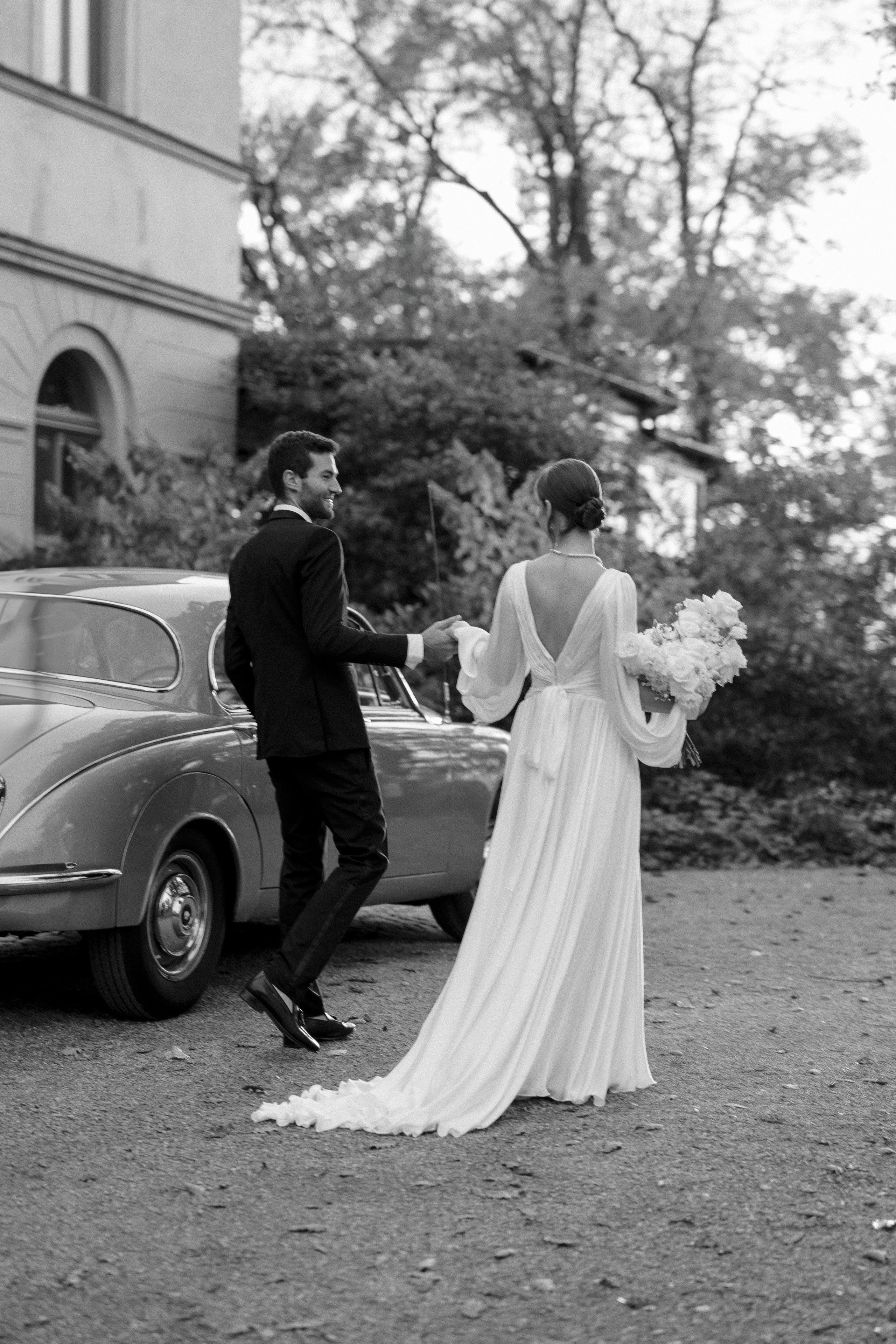 Whispers of Romance - Thomas & Violeta's Wedding. Vitalie Varvarynets — Prague Wedding Photographer