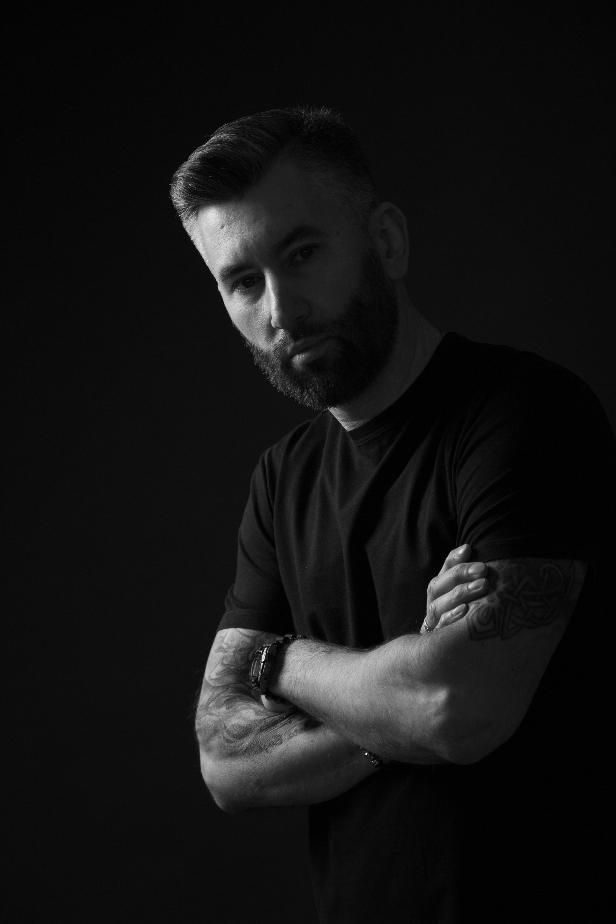 Men. My name is Irina I am a family and portrait photographer