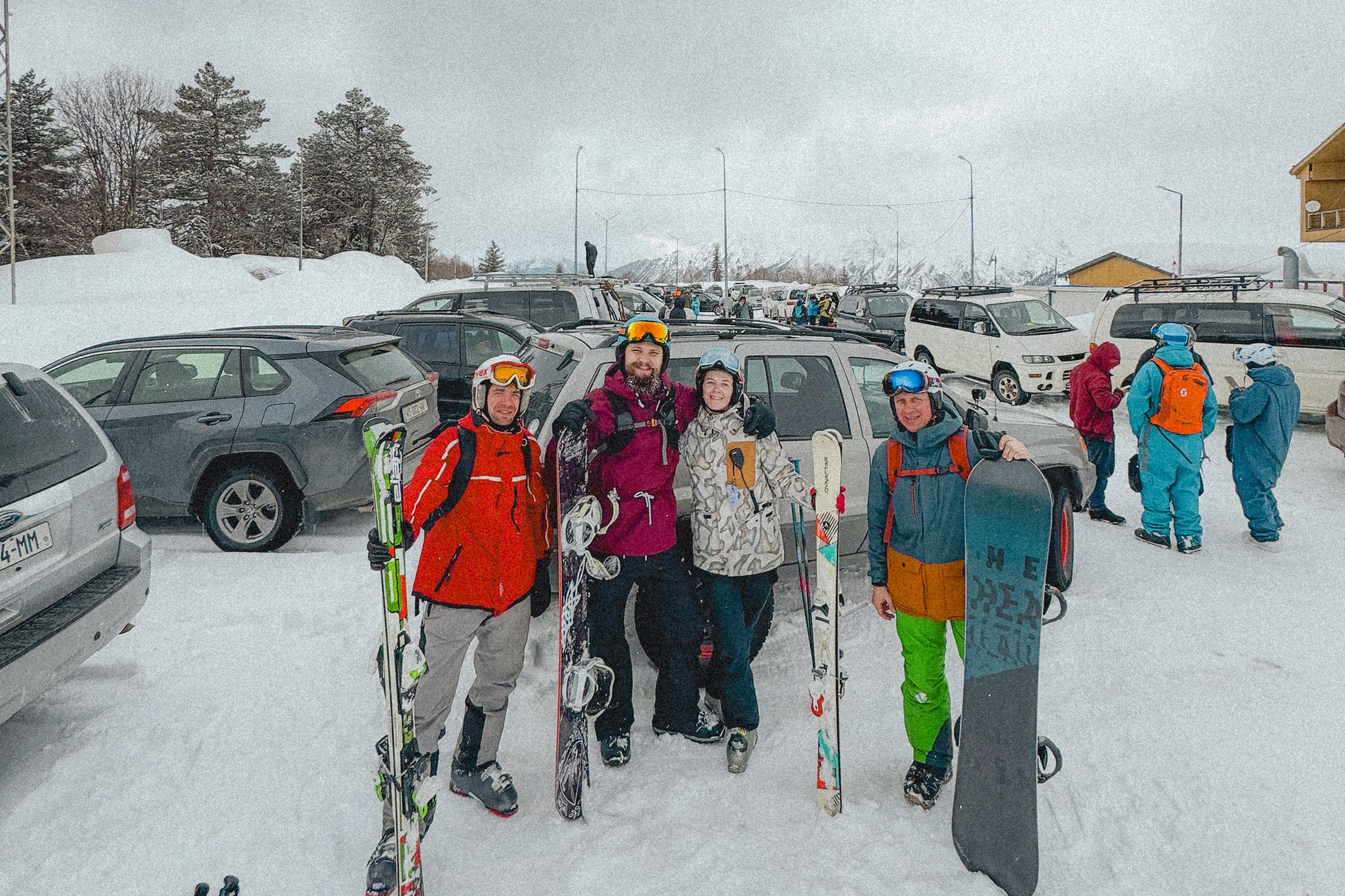 Ar bērniem uz Gruziju snowot un slēpot. Video filmēšana un veidošana ar telefonu, filmēšanas kursi