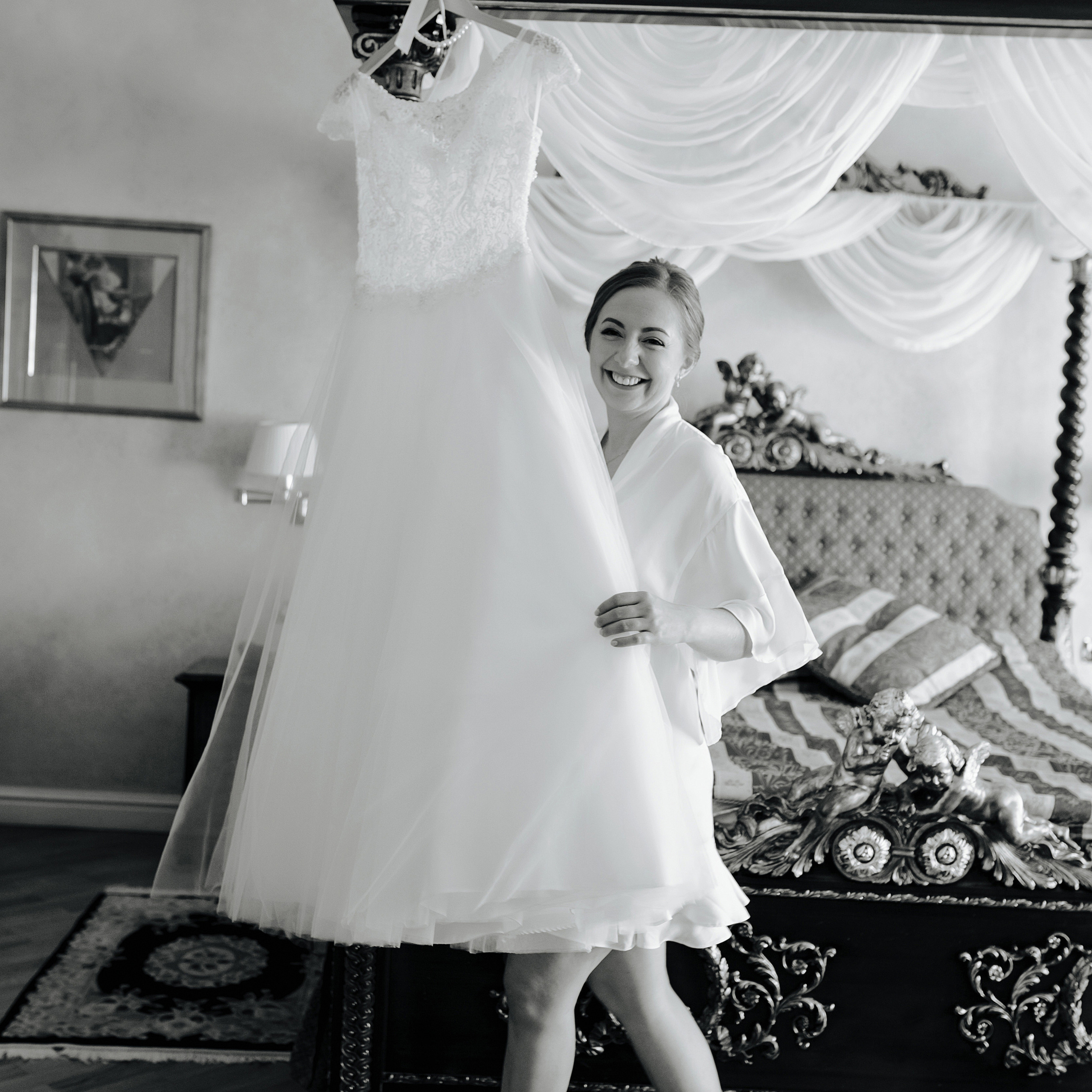 Pricing and Services by Vitalie Varvarynets. Vitalie Varvarynets — Prague Wedding Photographer